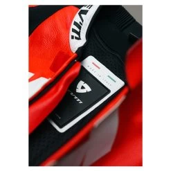 Rev'it Samples One Piece Scorpio -Motoraccessoires revit samples one piece scorpio 4